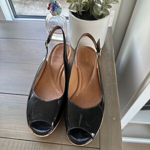 Clarks Black and Tan Wedge Peep-Toe Sandals